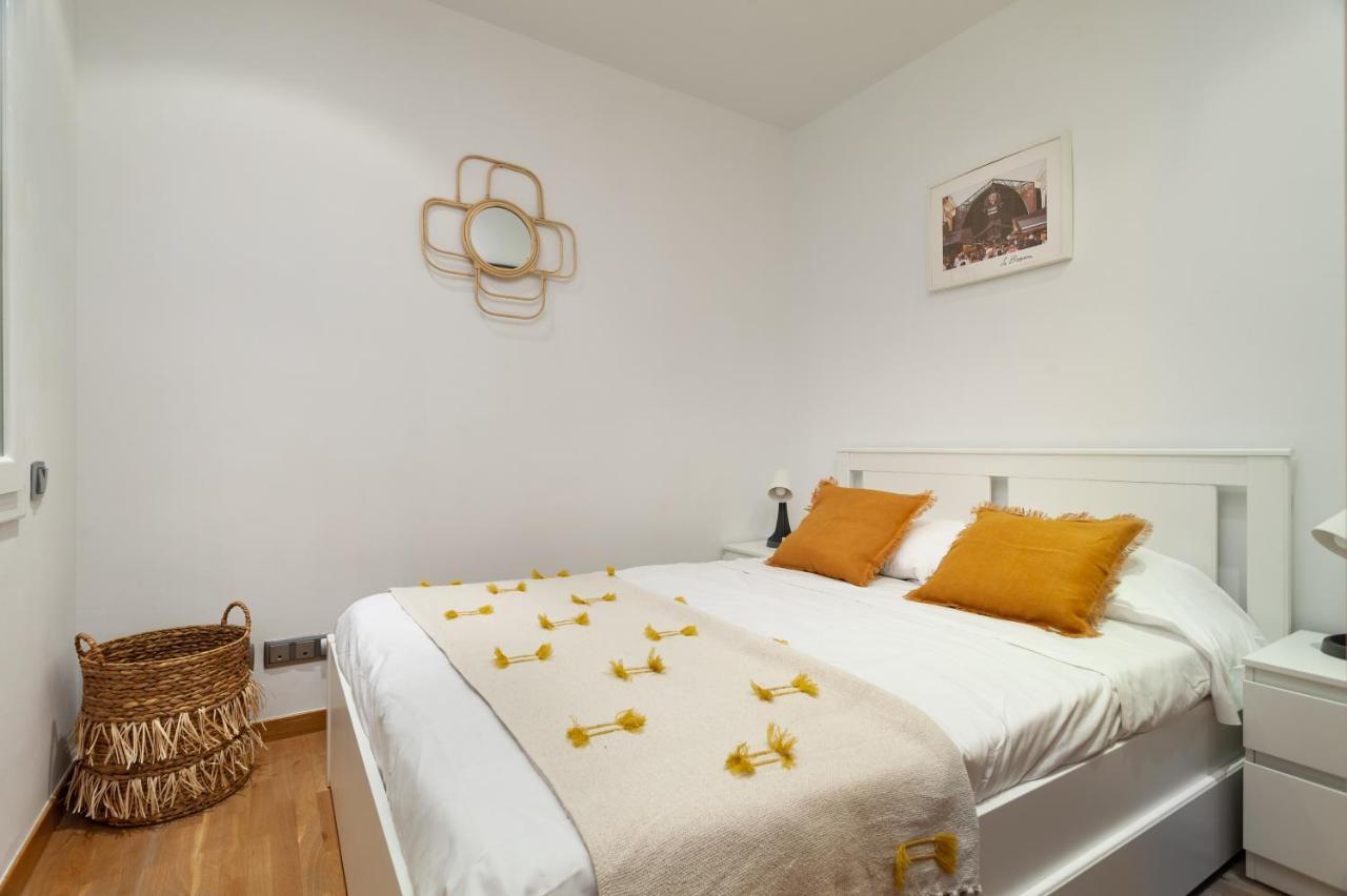 Flateli Paris Apartment Barcelona Exterior photo